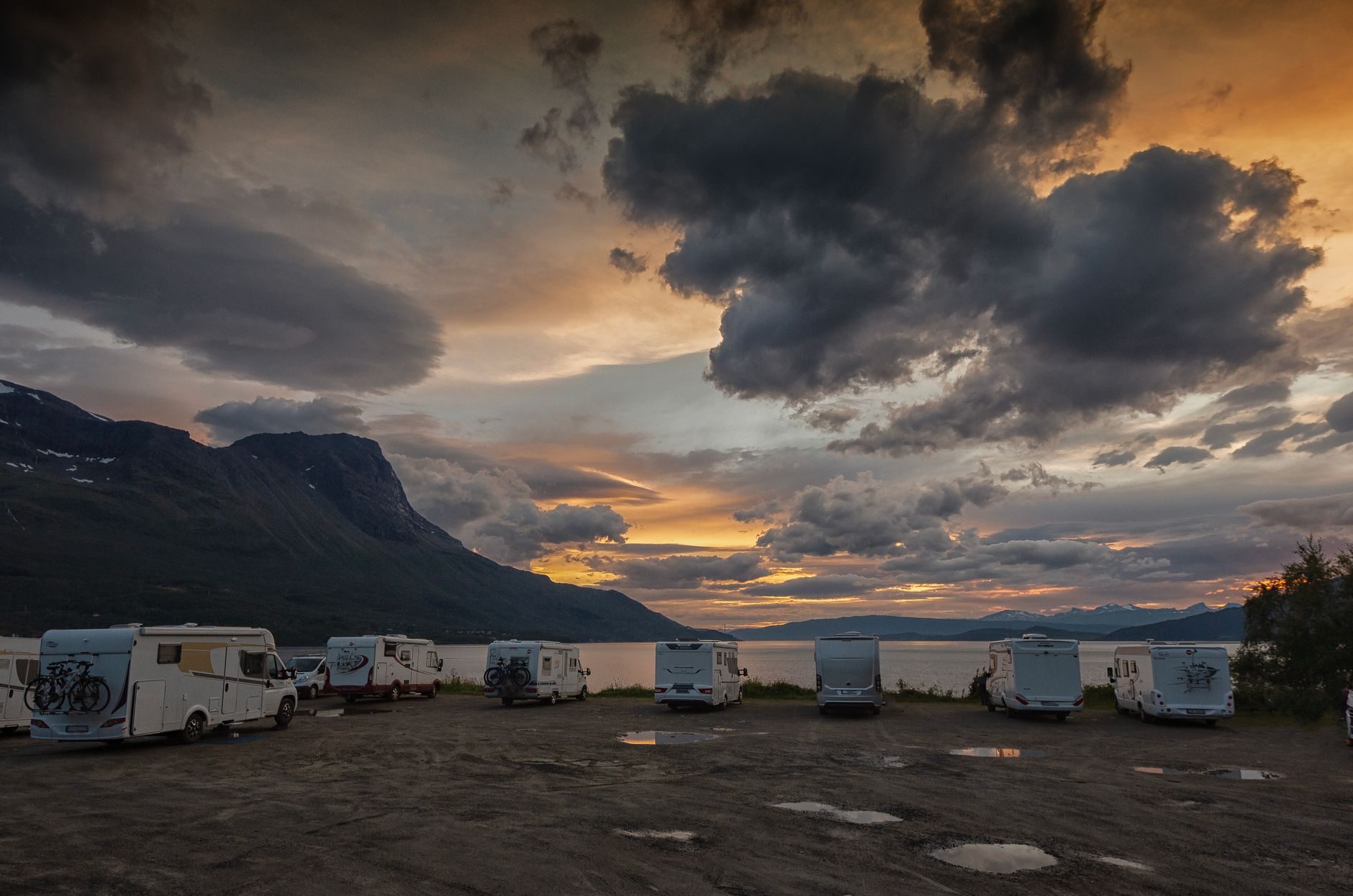 Camping na Lofotach — fotografia z dotychczasowego serwisu